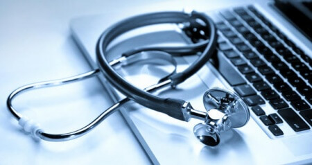 Brève de la jurisprudence : un malaise lors d’une visite périodique à la médecine du travail est présumé être un accident du travail