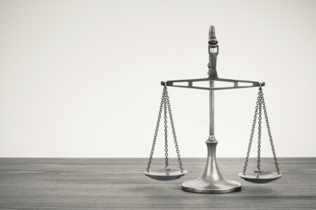 Le droit à l’emploi ne constitue pas une liberté fondamentale